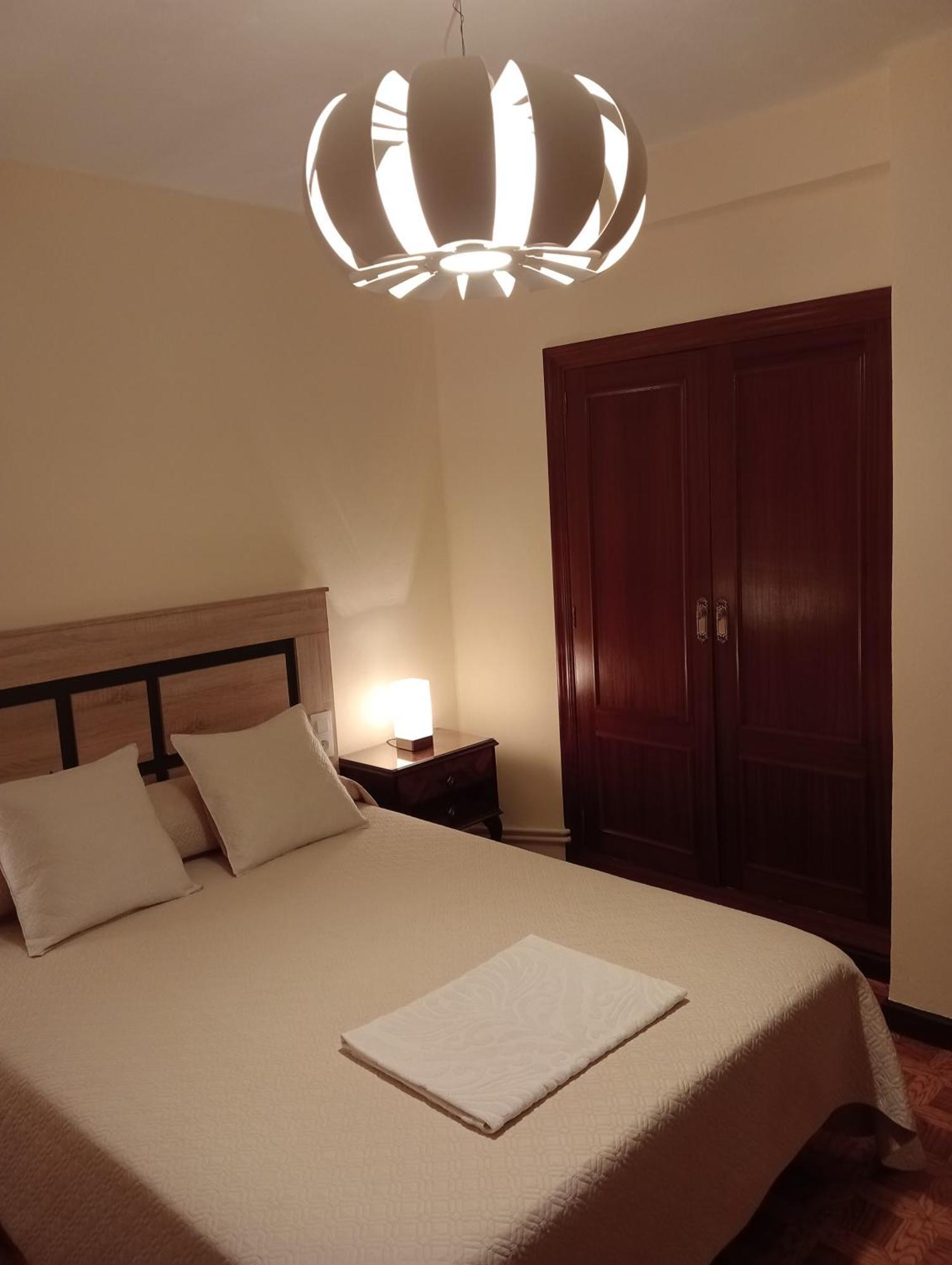 Habitacion Matrimonial Centro Ciudad Οβιέδο Εξωτερικό φωτογραφία