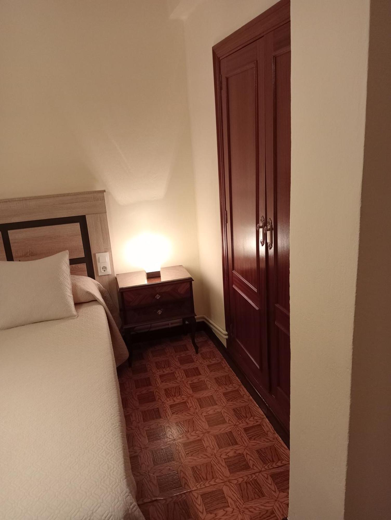 Habitacion Matrimonial Centro Ciudad Οβιέδο Εξωτερικό φωτογραφία